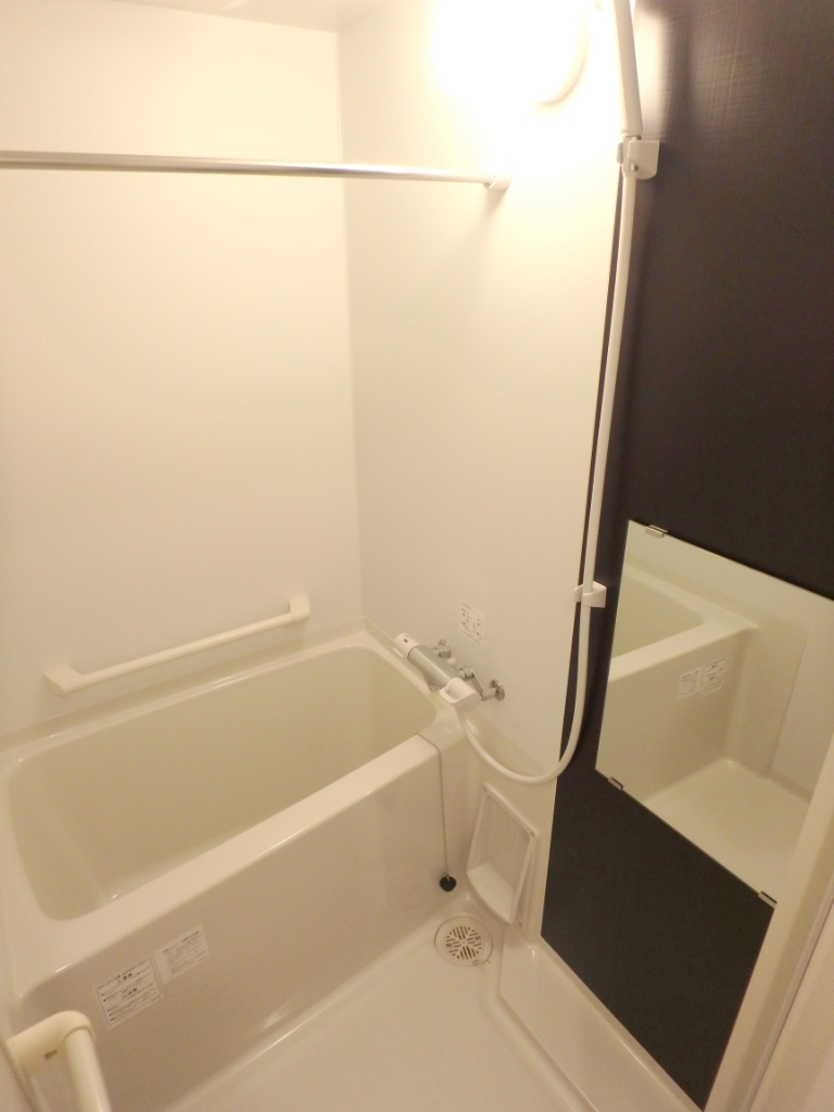 バス・シャワールーム　バスルーム