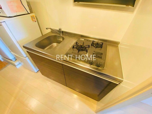 キッチン　2口コンロ付システムキッチンです。