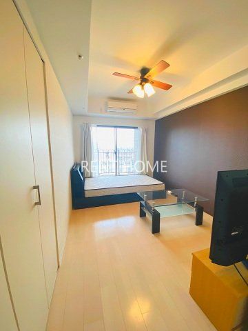 その他部屋・スペース　家具付の洋室です。