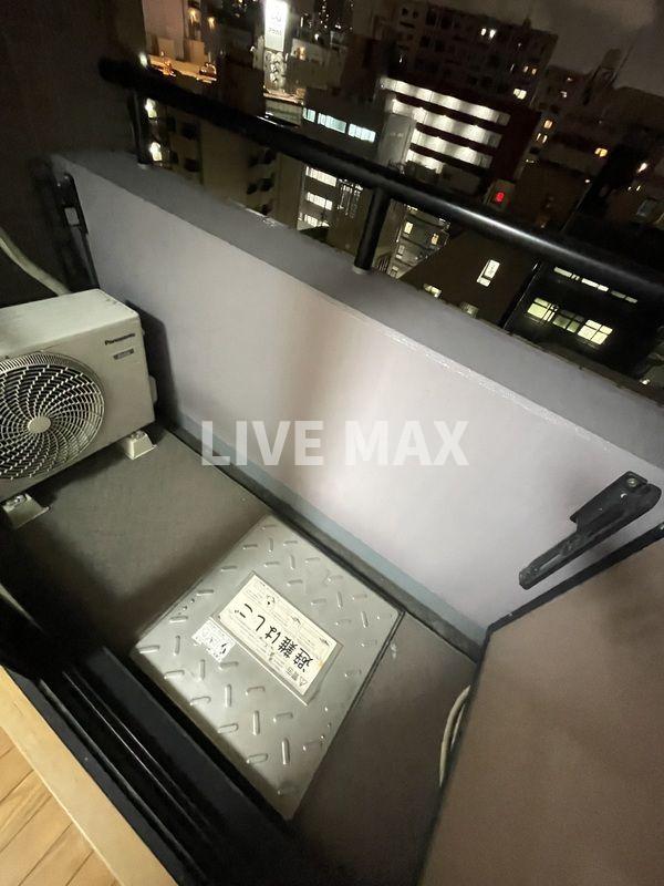 バルコニー　備え付け家具備品（同仕様）