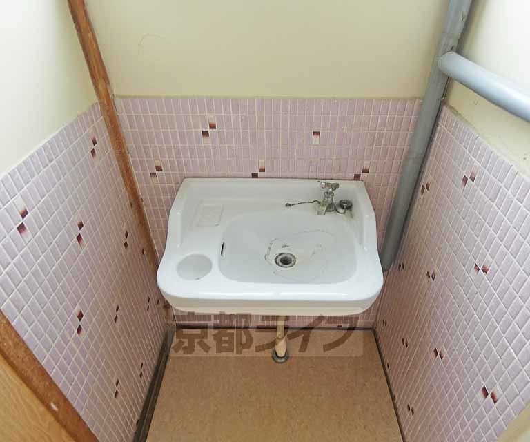 洗面設備　洗面台です。