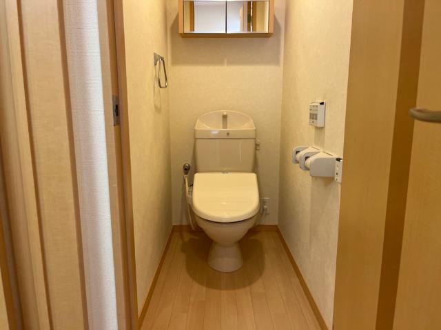 トイレ　シャワー付トイレ