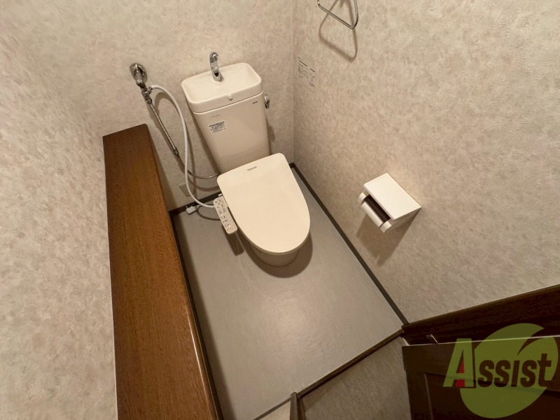 トイレ　ウォシュレット機能がついたトイレ。安心して使用できますね。