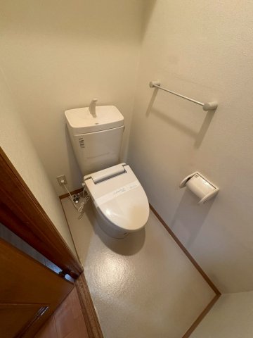 トイレ　落ち着いたトイレです