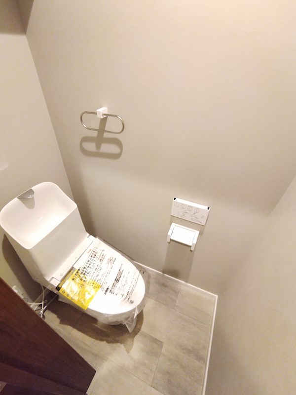 ＪＲ鹿児島本線 戸畑駅 徒歩7分 2階建 築5年のトイレ写真