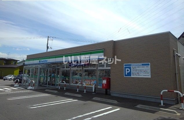 コンビニ　ファミリーマート 秋田能代大瀬店（コンビニ）まで550m