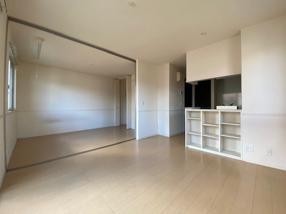 居室・リビング　※別部屋の写真です