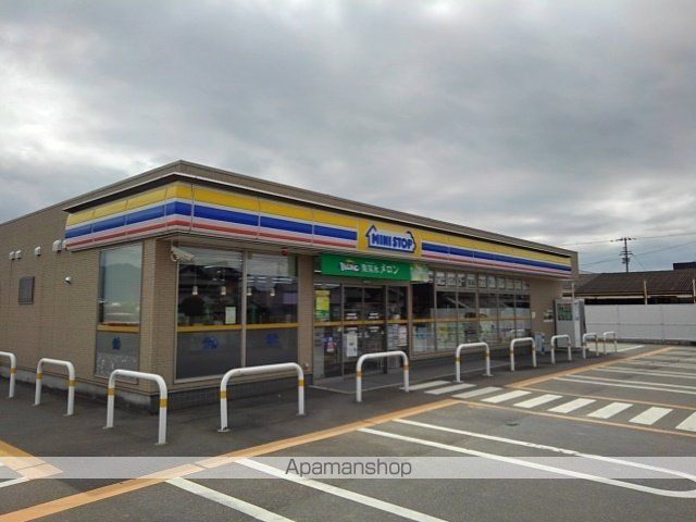 コンビニ　ミニストップ観音寺木之郷店（コンビニ）まで600m
