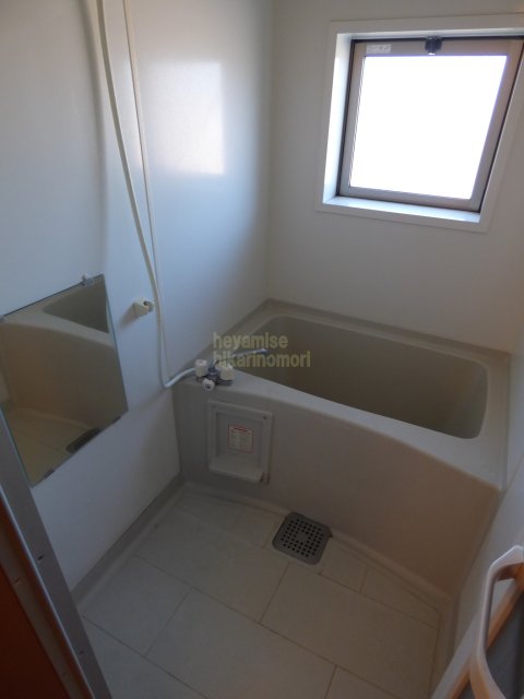 バス・シャワールーム　写真は別号室ｖ