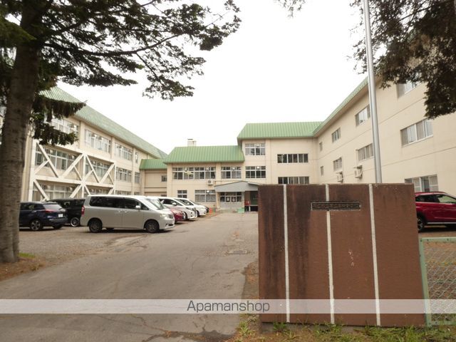 中学校　第四中学校（中学校）まで650m