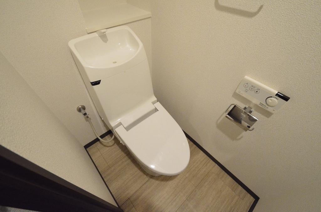 トイレ　シャワー付トイレ