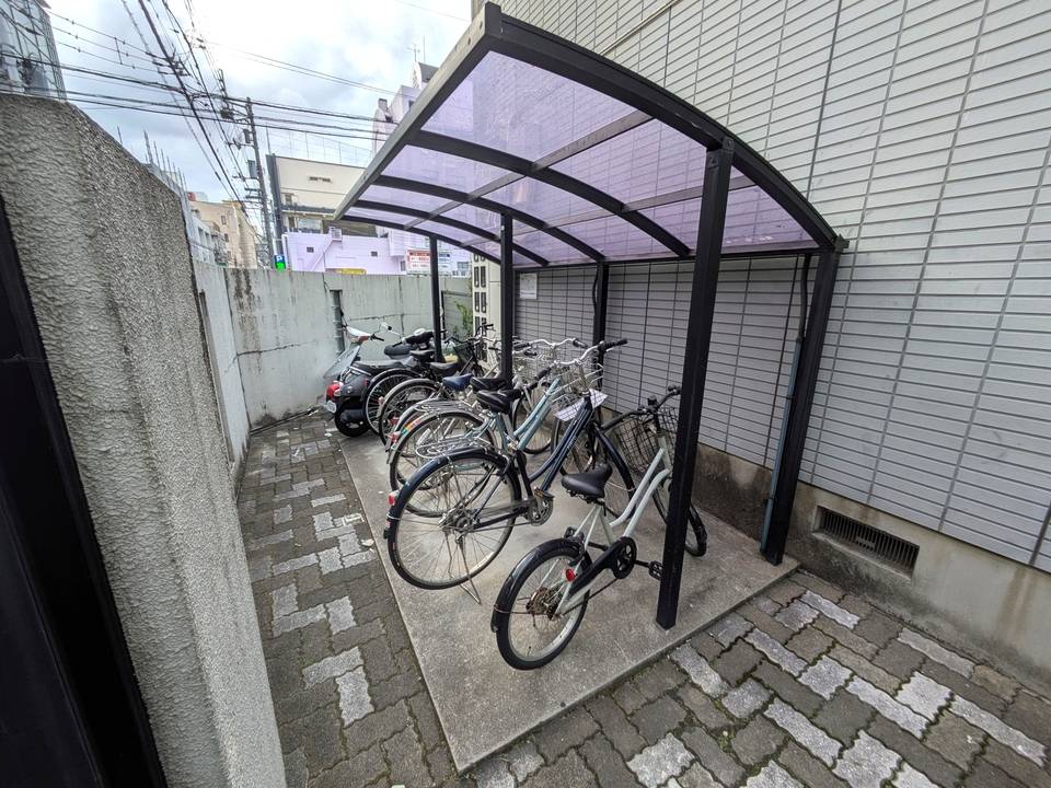 駐車場　駐輪場