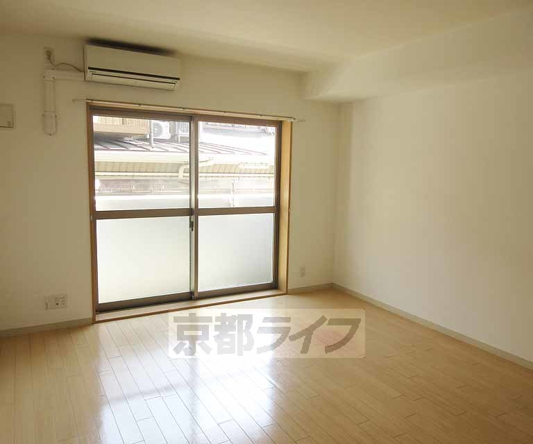 居室・リビング　日当りの良いお部屋です！