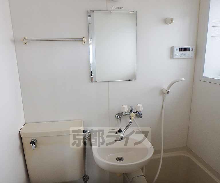 洗面設備　機能的なユニットタイプです