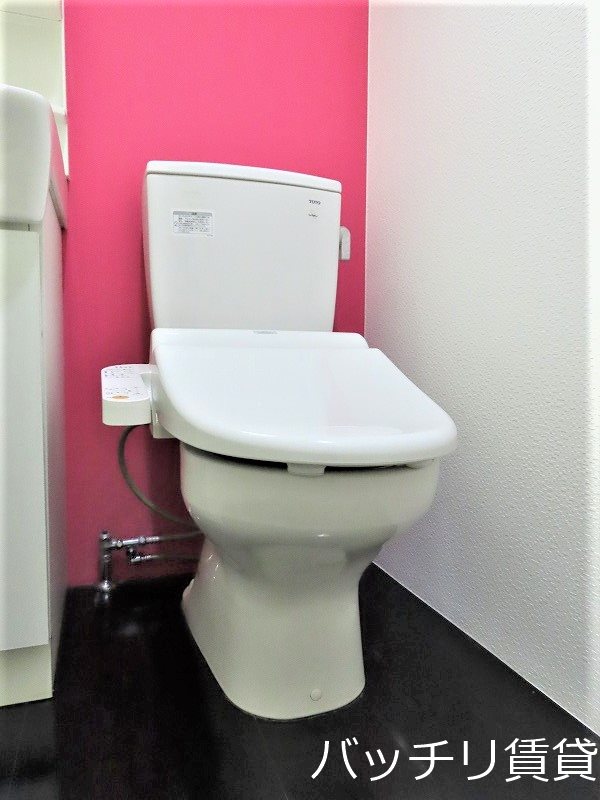 トイレ　※室内写真等は別号数の為、現状優先となります。