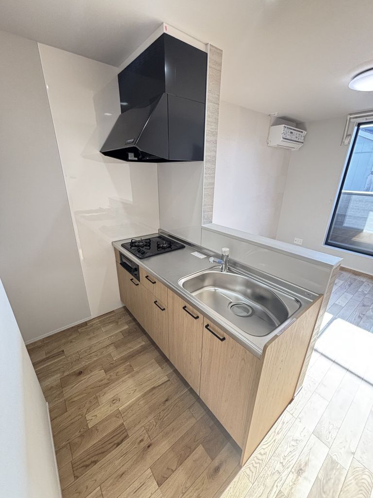 キッチン　※建築中の写真です