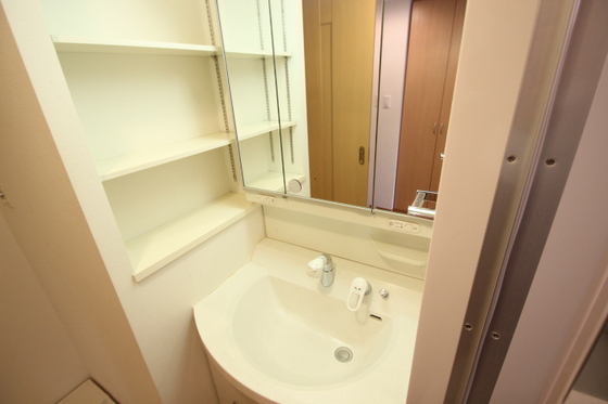 洗面設備　※別部屋の写真です