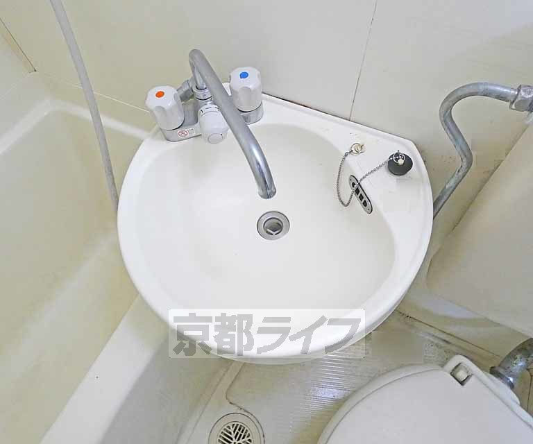 洗面設備　洗面台です。