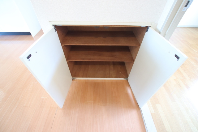 玄関　★シューズボックスあり★