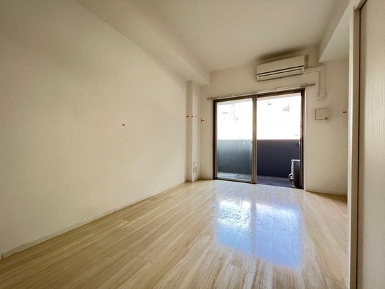 居室・リビング　※別の部屋の写真です