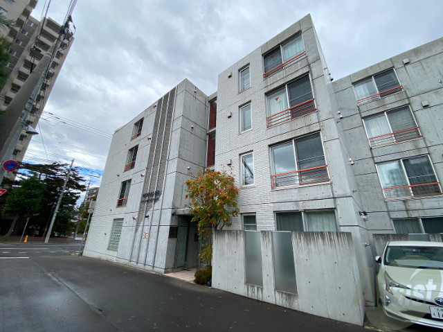 建物外観　札幌市中央区南５条西「ＭＯＤＵＬＯＲ南円山」