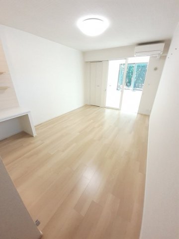 居室・リビング　物件の内装です