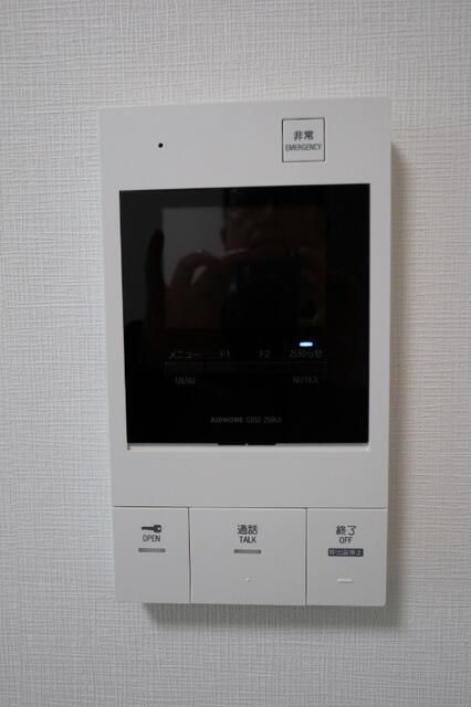 セキュリティ　モニター付きインターホン