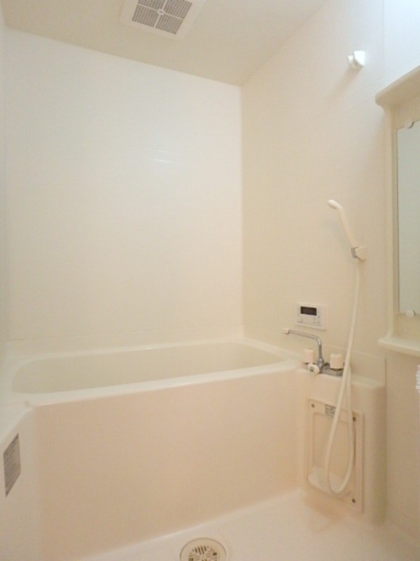 バス・シャワールーム　図面と現状に相違がある場合には現状を優先