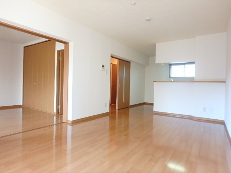 居室・リビング　図面と現状に相違がある場合には現状を優先