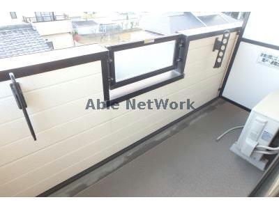 バルコニー　同型別室