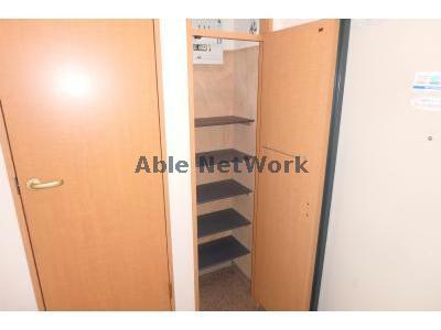 玄関　同型別室