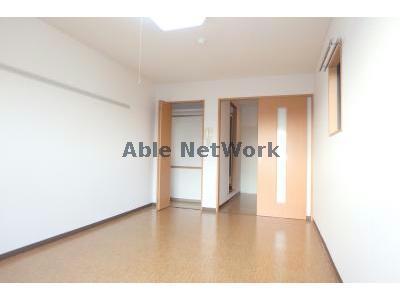 居室・リビング　同型別室