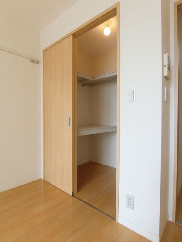 収納　図面と現状に相違がある場合には現状を優先