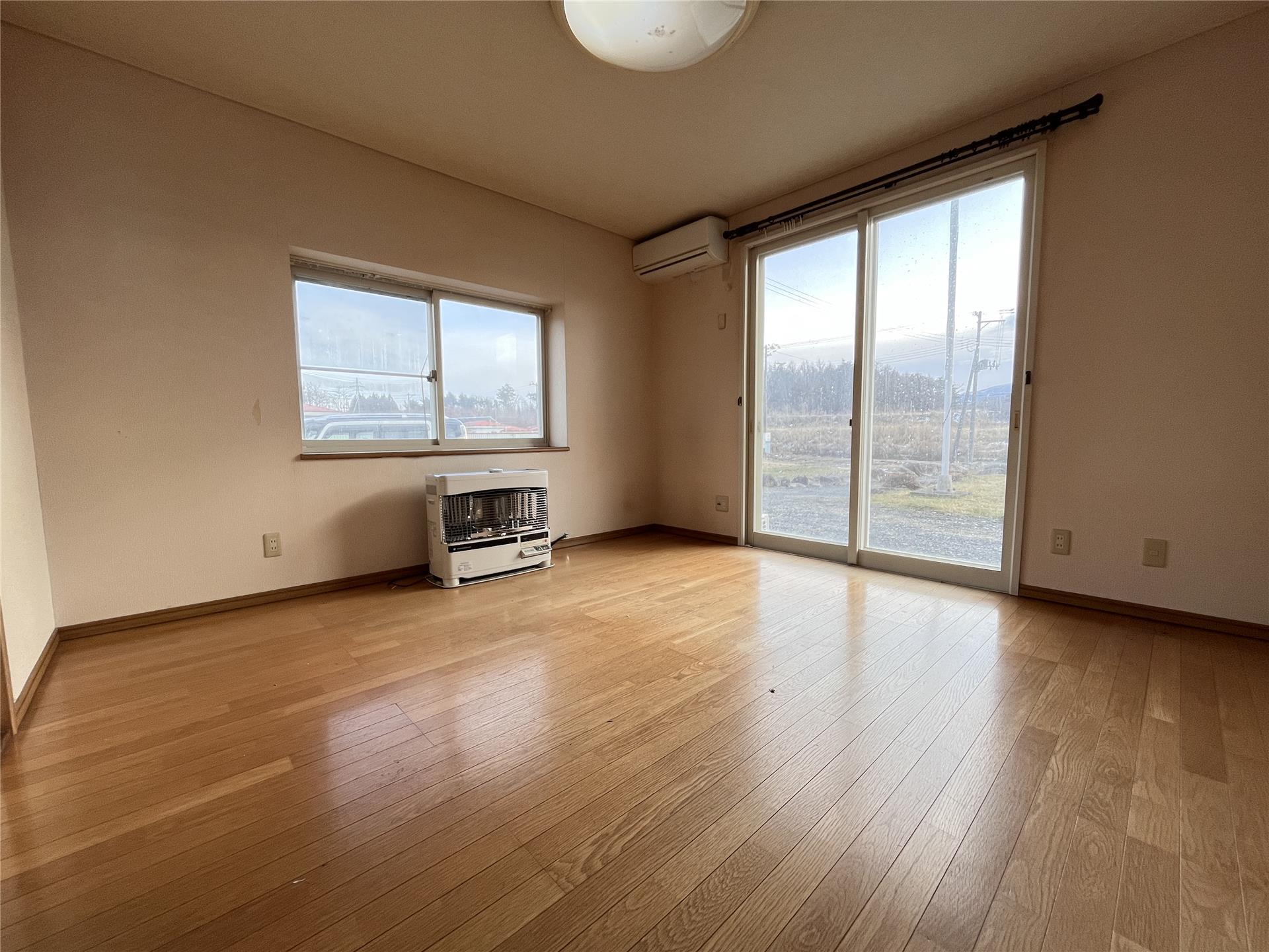 居室・リビング　リビング