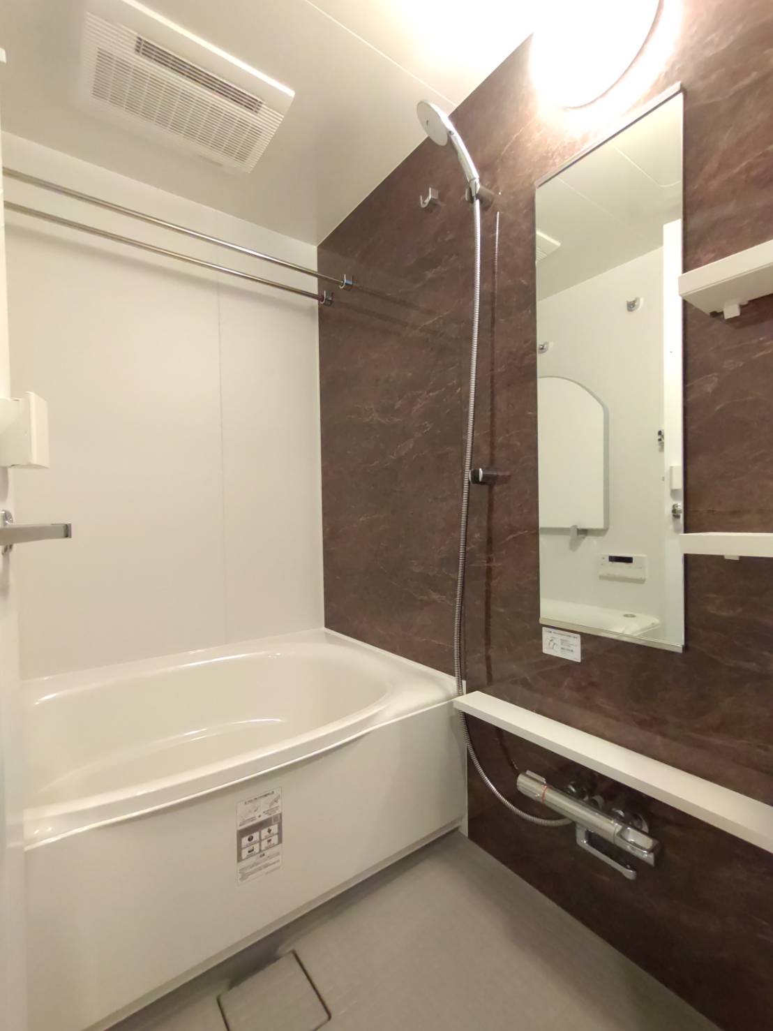 バス・シャワールーム