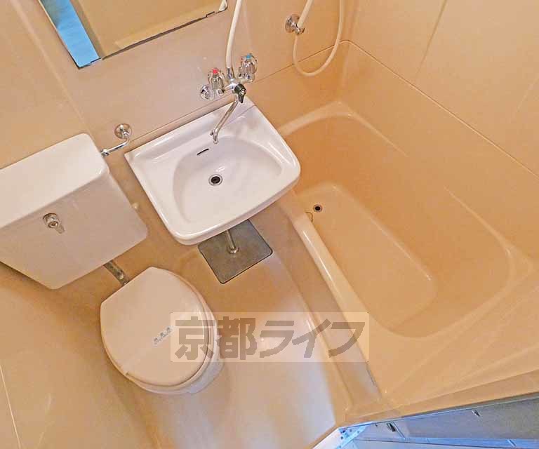 バス・シャワールーム　ユニットバスです。