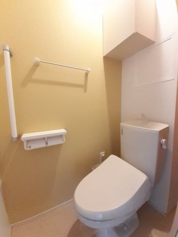 トイレ　清潔感のあるトイレです