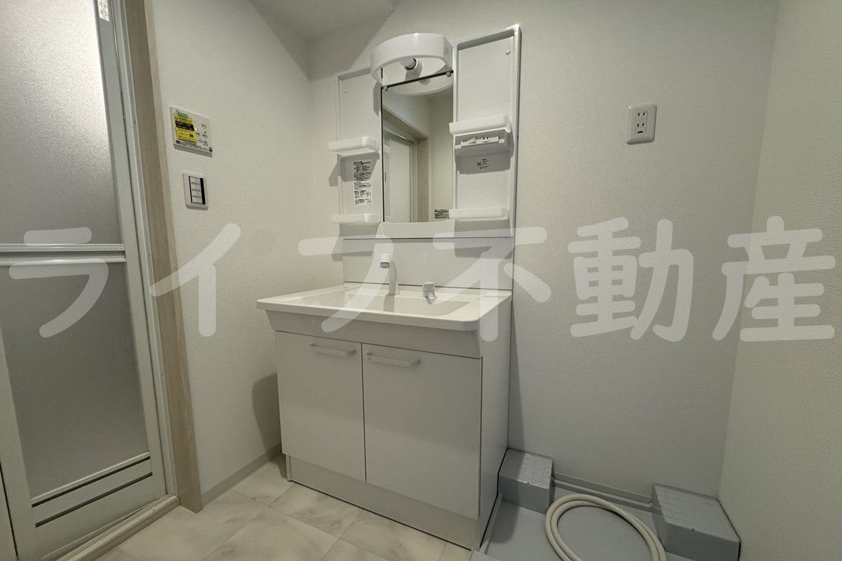 洗面設備　朝の身支度には欠かせない独立洗面化粧台