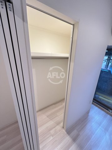 収納　セレニテ難波グランデシュッド　クローゼット