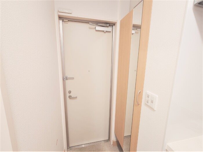 玄関　同等タイプのイメージ画像です。