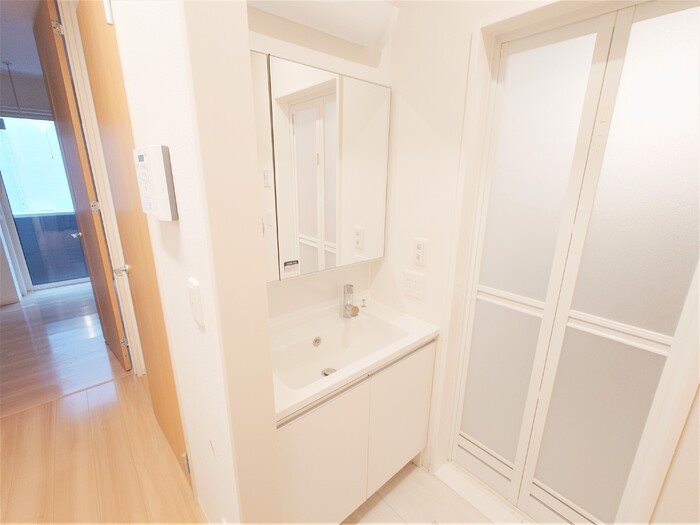 洗面設備　同等タイプのイメージ画像です。