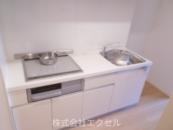 キッチン　IHクッキングヒーター付です。