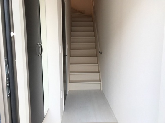 玄関　※他号室の写真です。