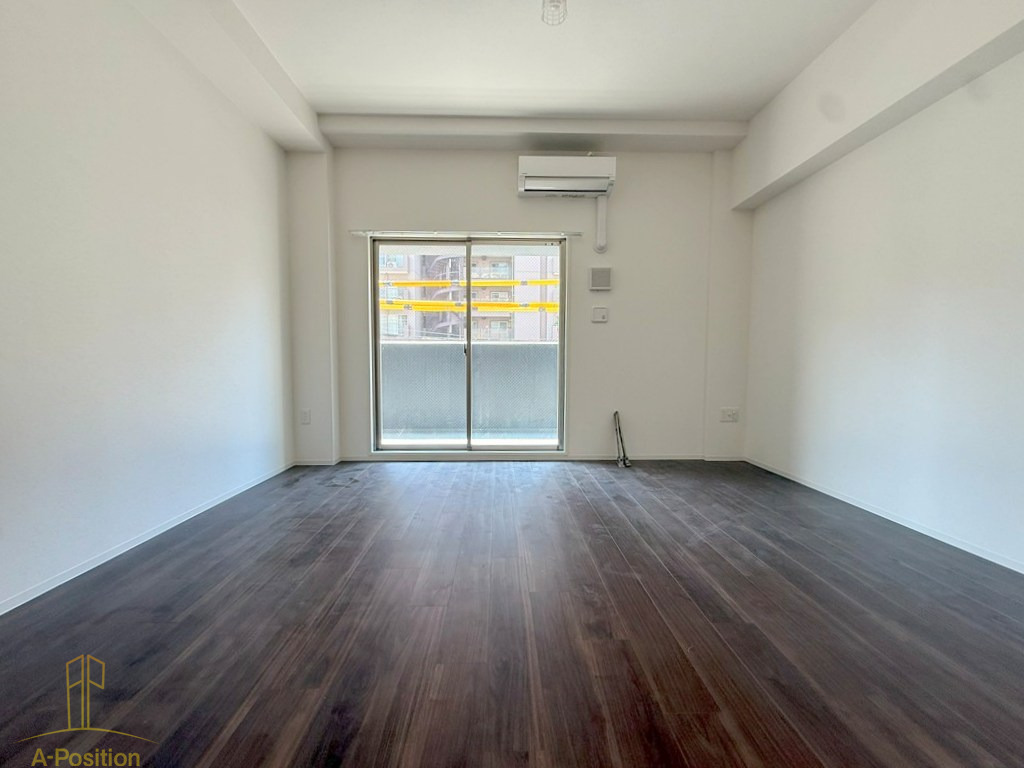 居室・リビング　セレニテフラン谷町四丁目