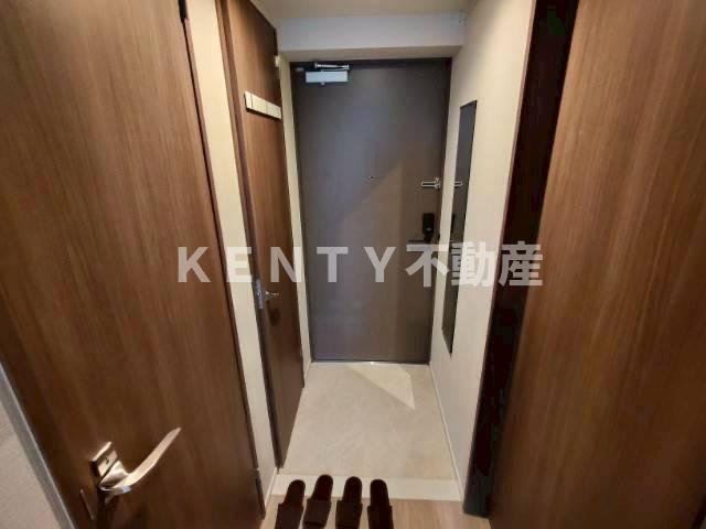 玄関　収納もある玄関です