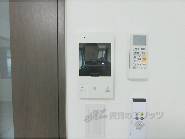 その他設備　給湯器リモコン