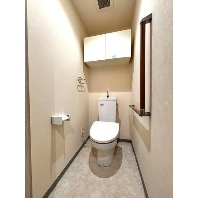 トイレ　ゆったりとした空間のトイレです