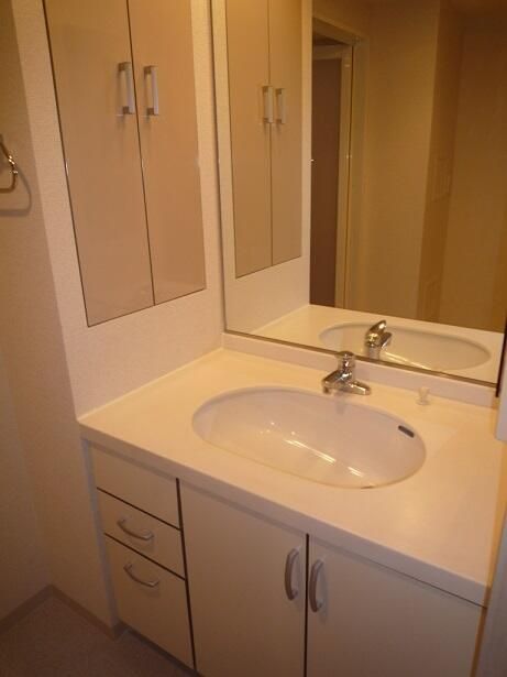 洗面設備　参考写真です