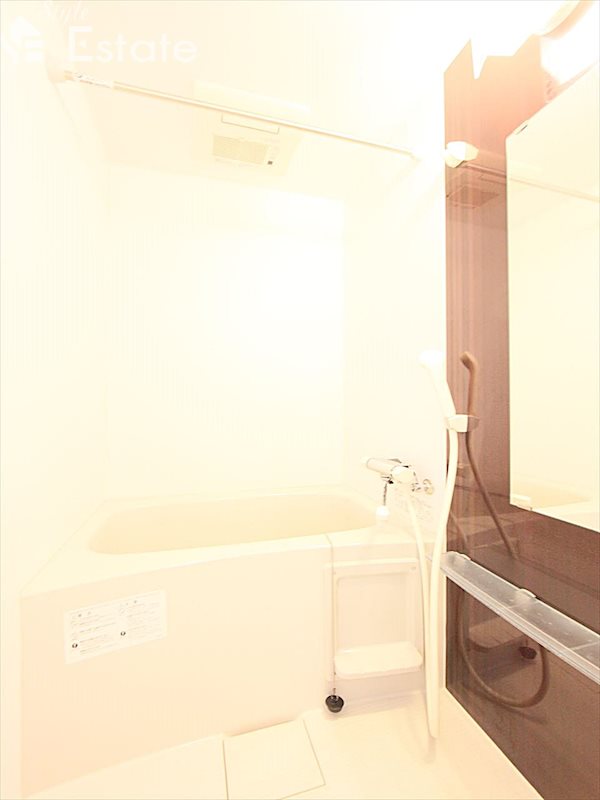 バス・シャワールーム　バスルーム