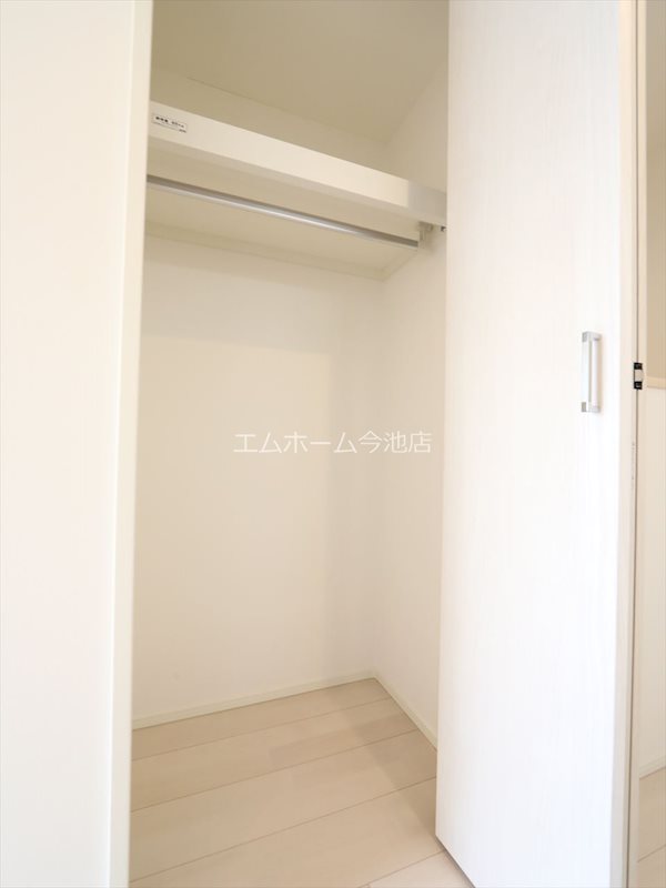 収納　クローゼット（収納充実してます）